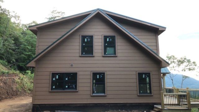 House With Glass Window ─ Canton, North Carolina ─ Shane Willis Construction