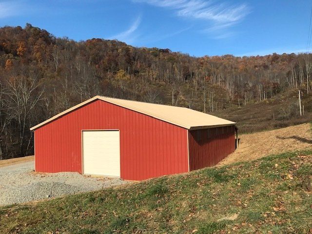 Red Garage ─ Canton, North Carolina ─ Shane Willis Construction
