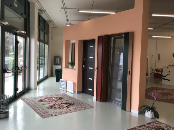 esposizione porte di ingresso