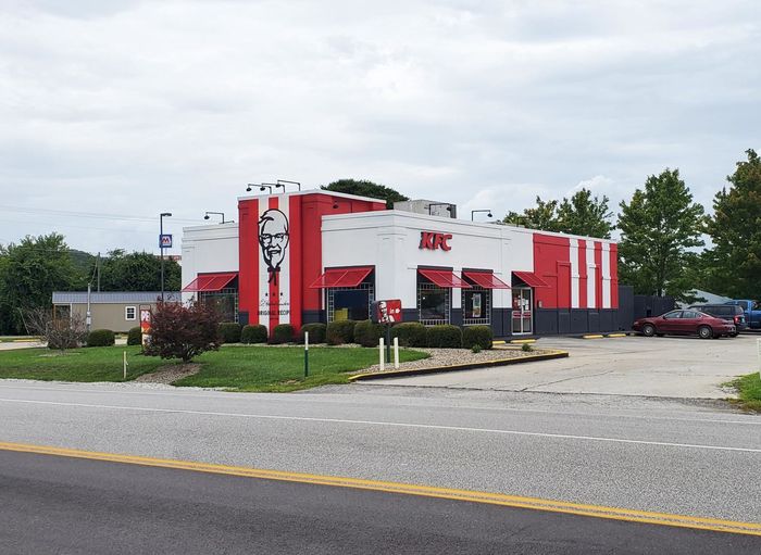 Restaurant Building — Nicholasville, KY — Womack Construction Co. Restaurant Building — Nicholasville, KY — Womack Construction Co.