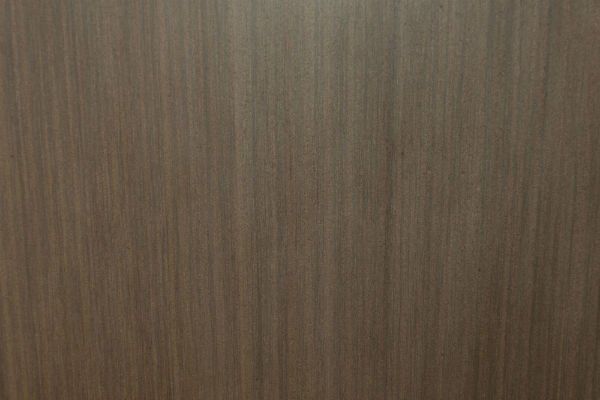 granito marrone striato