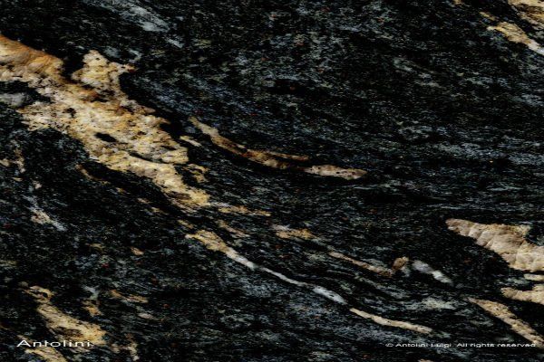granito nero con striature gialle