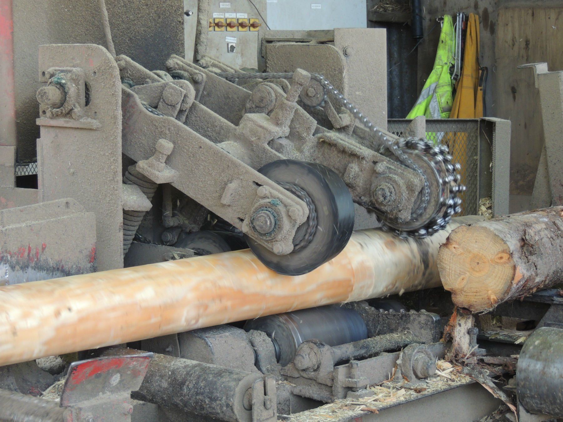 Roundwood products - equipment
