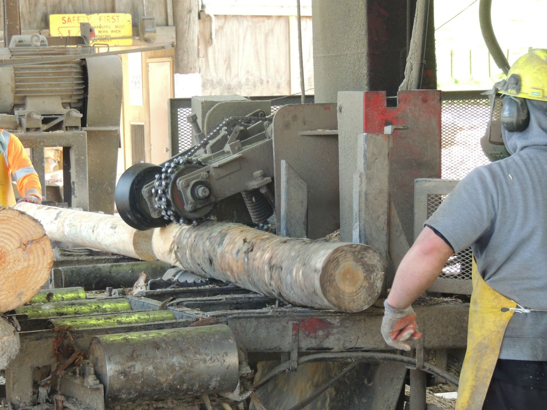 Roundwood products - equipment and machine