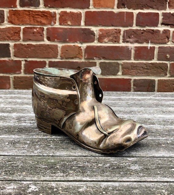 Bronze Shoe