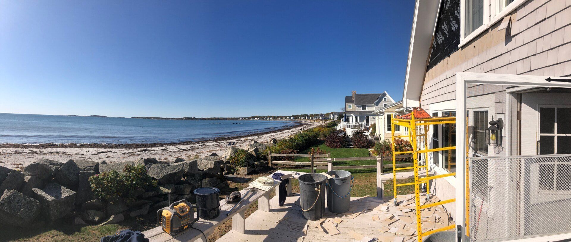 Demolition project of a home on the coast
