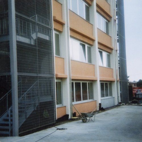 edificio ad uso abitativo
