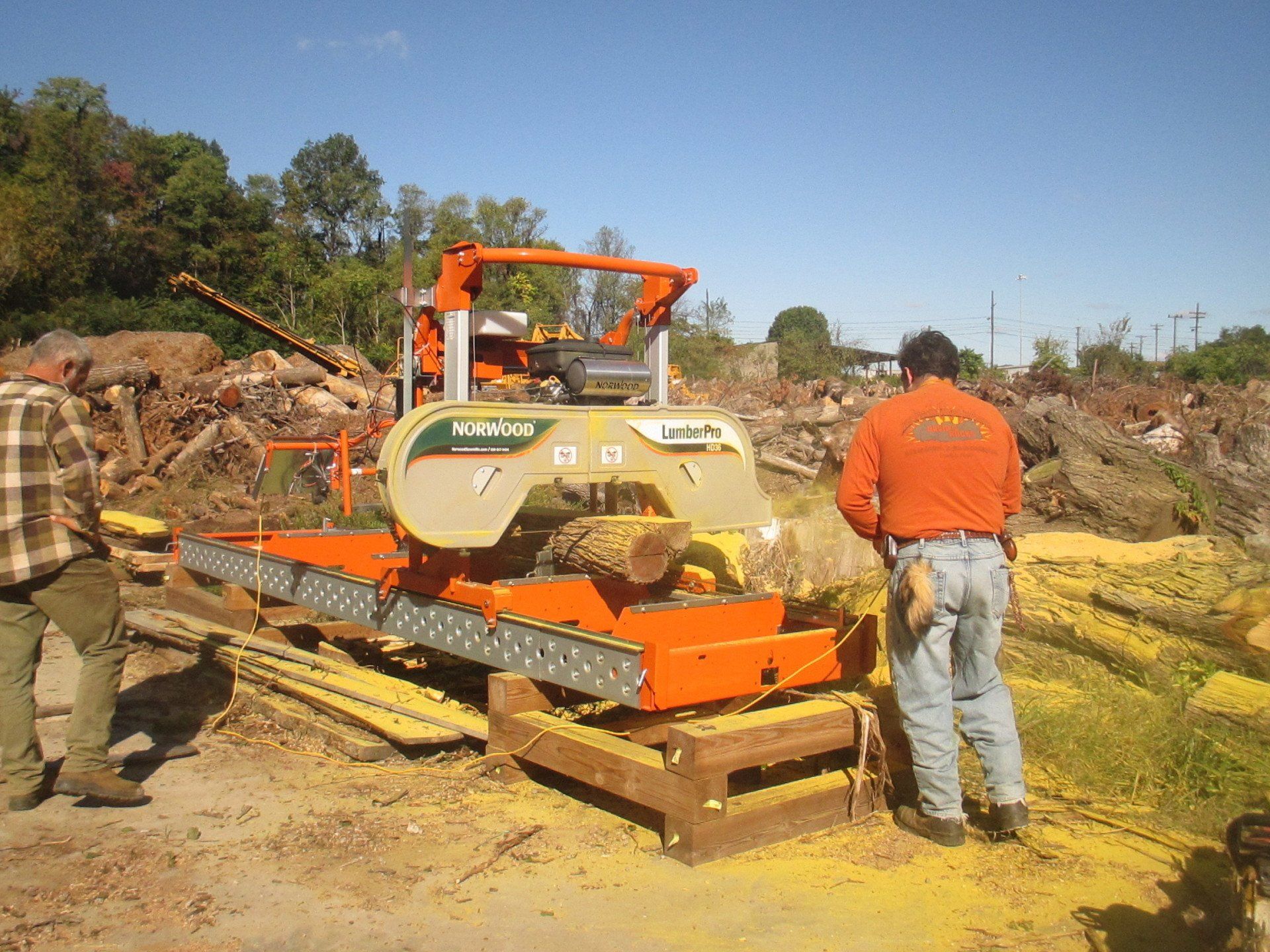 Norwood Sawmill making live edge slabs.