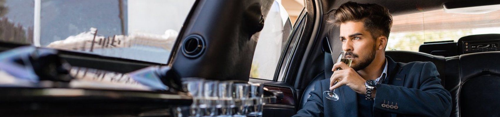 Chauffeur Car and Limo Service Company Kansas City Car and Limo Service Company