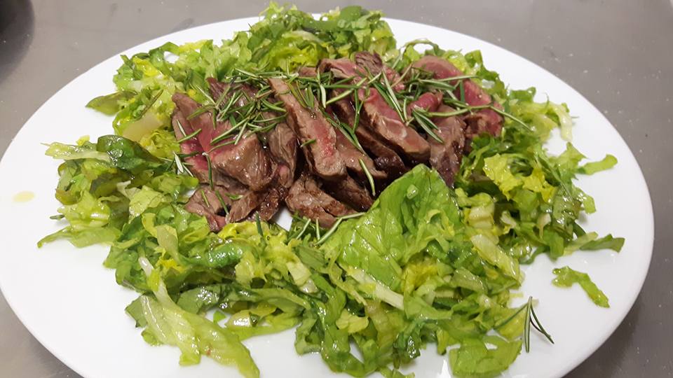 Arrosto con insalata