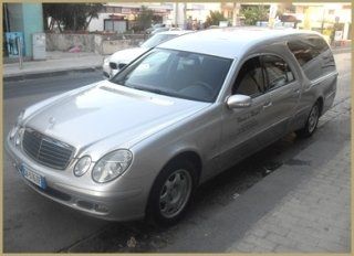 auto funeraria