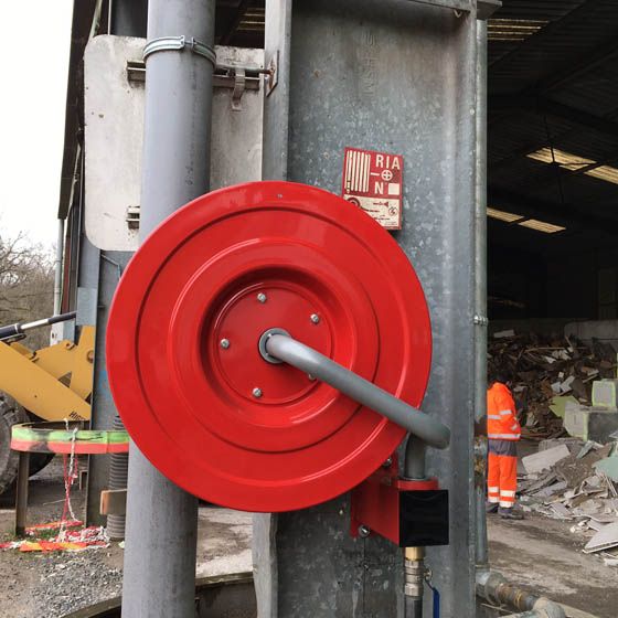 Un robinet d’incendie armé 