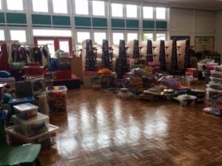 Reorganise the cupboard of an after school club
