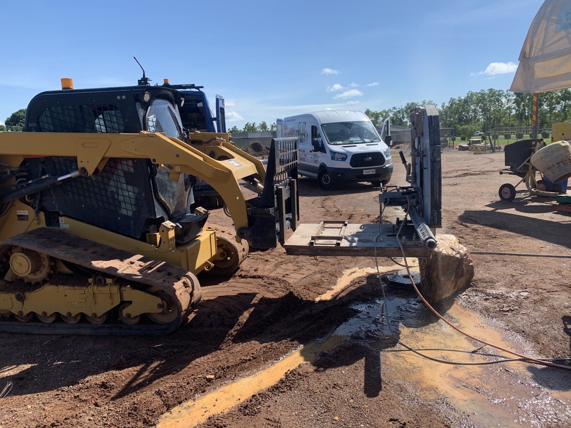 Equipment Bob Cat Concrete Cutting In Darwin — Super City Concrete Cutting In Darwin, NT