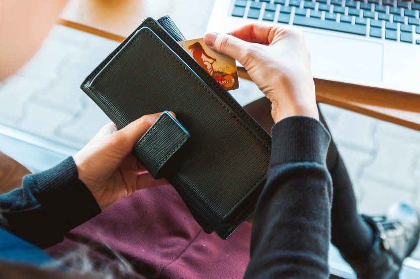 The Fastest Way to Pay Off A Credit Card