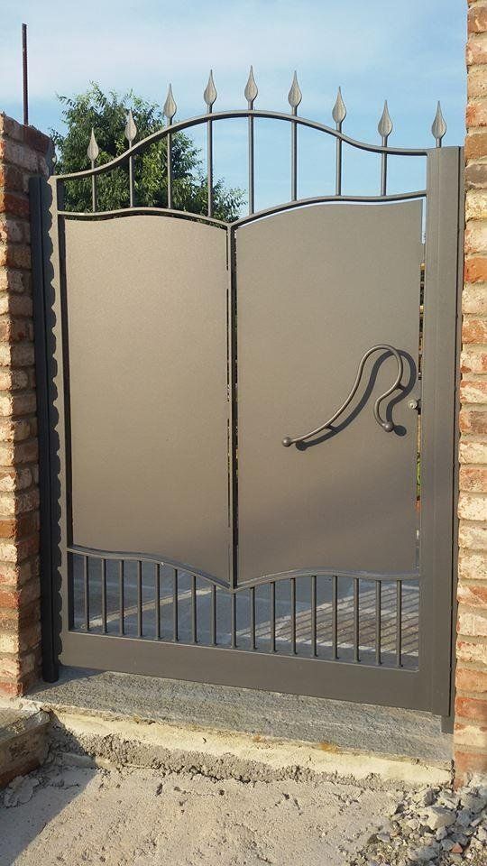 Cancello di ingresso in ferro