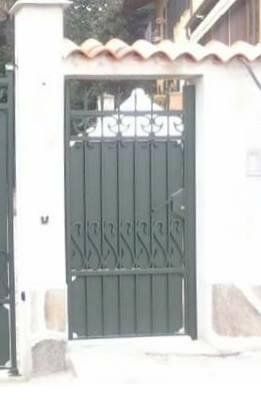 Porta cancello in ferro
