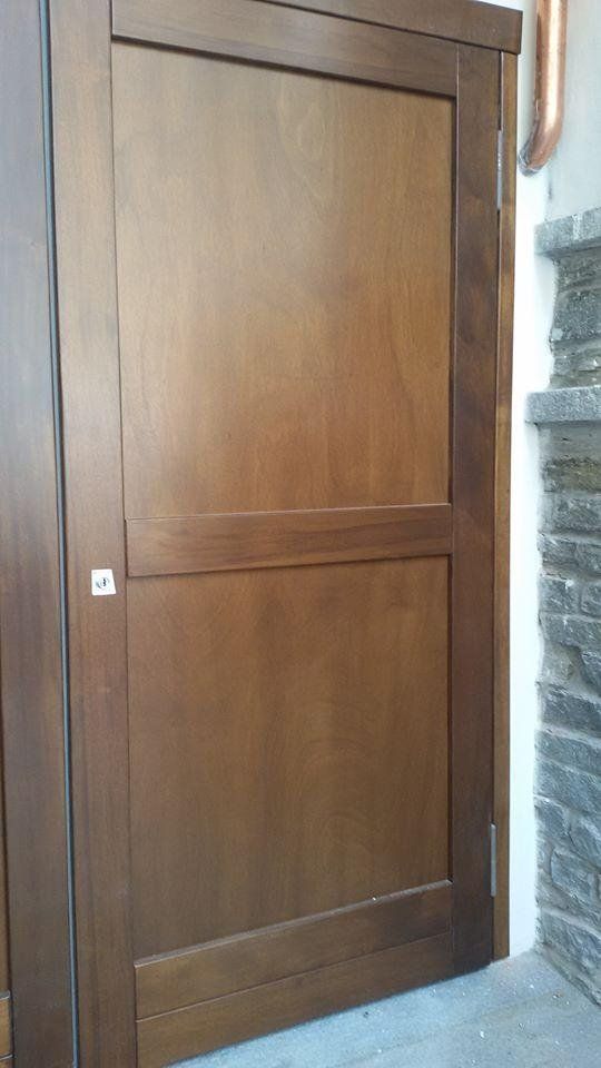 Porta in legno a singola anta