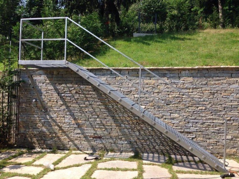 Scale in ferro per uso esterno
