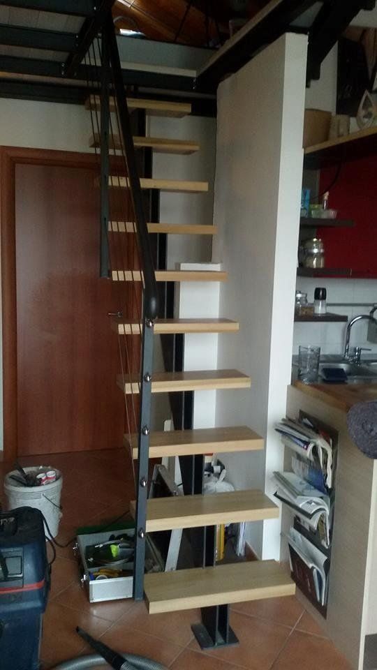 Scale con finitura in legno