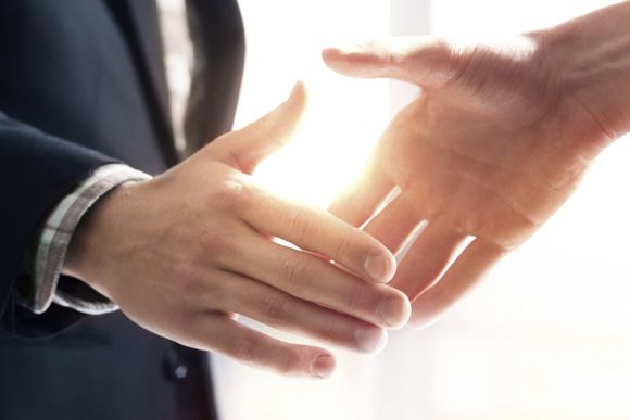 assistance in drawing up contracts