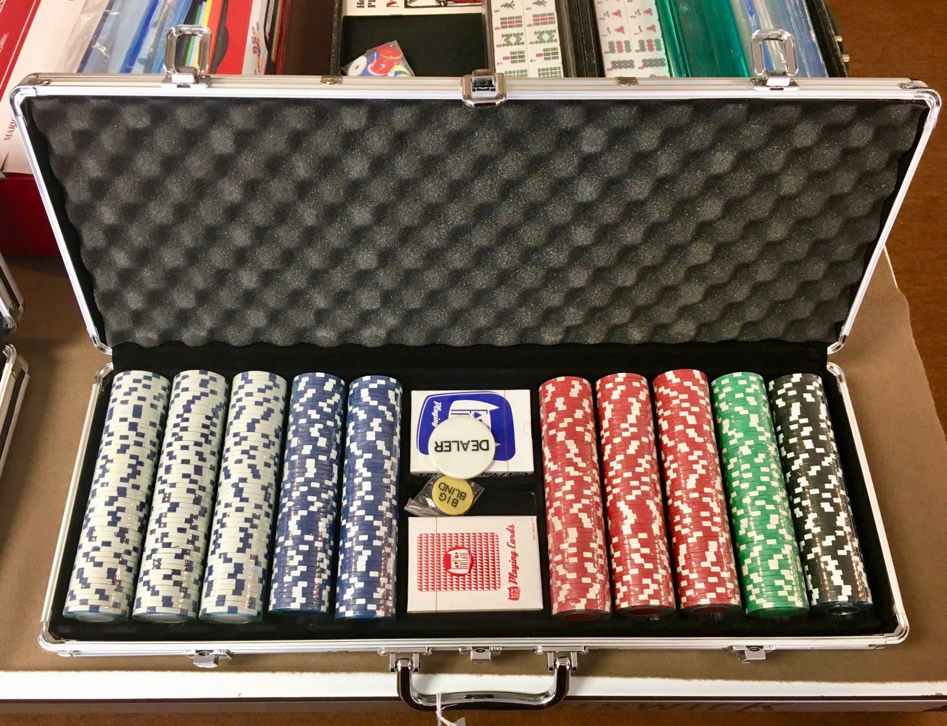 dominoes and poker sets in Arkansas