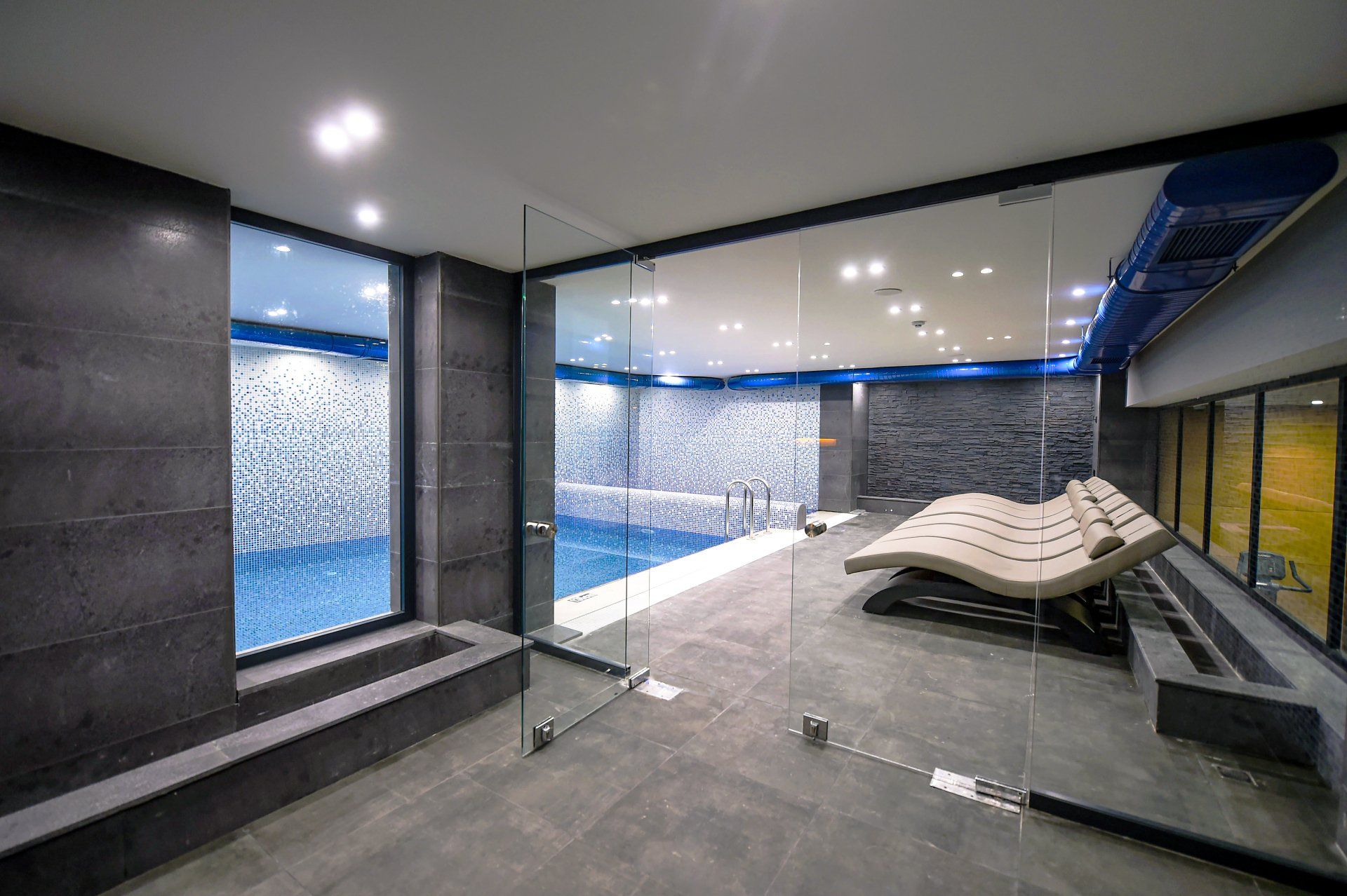 Cher Hotel Beyoğlu,kapalı havuz