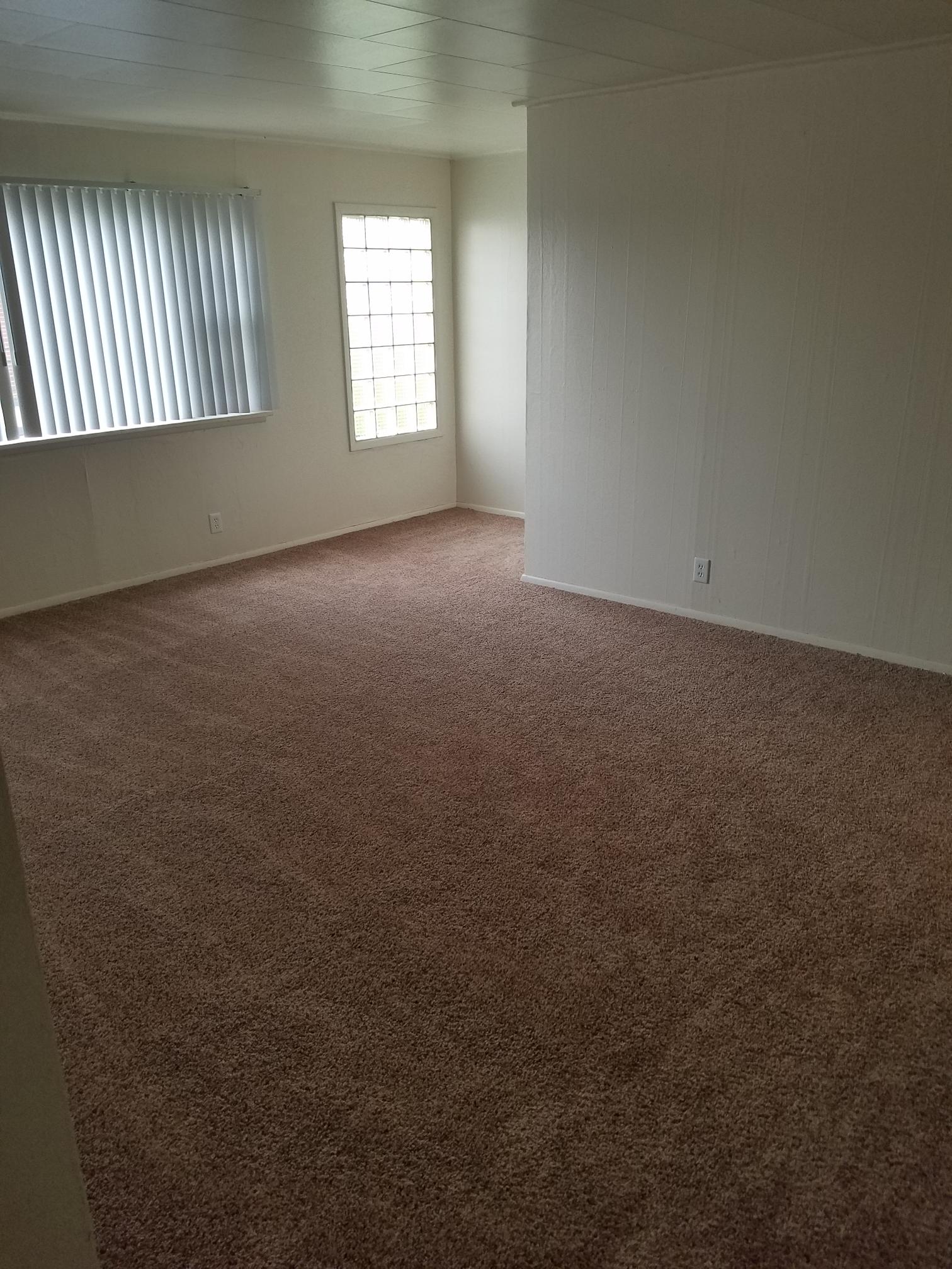 Alternate of bedroom window and floor layout