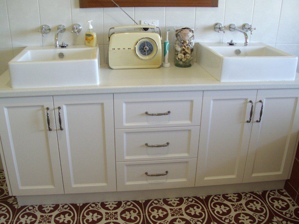 Kitchen cabinets