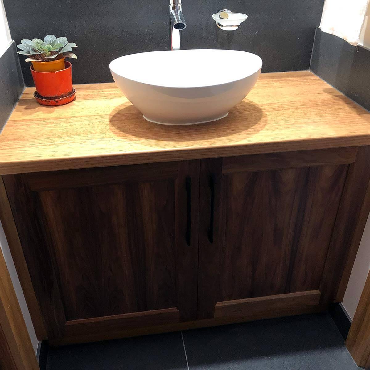 Evolution Kitchens & Cabinets - Bathroom