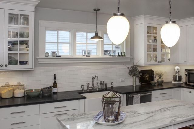 Traditional/Contemporary Kitchen Remodel by Woodstock Kitchens & Baths — Project 1 project photo 2