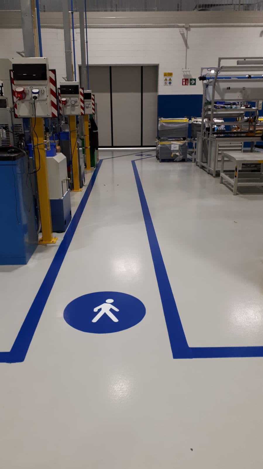 utilizzo di vernici apposite per realizzazione segnaletica aziendale di sicurezza