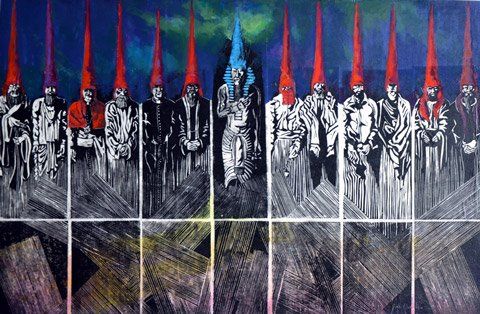 Een schilderij van figuren met hoge, kegelvormige kappen die in een rij staan, met één centrale figuur in blauw te midden van rijen met rode kappen.