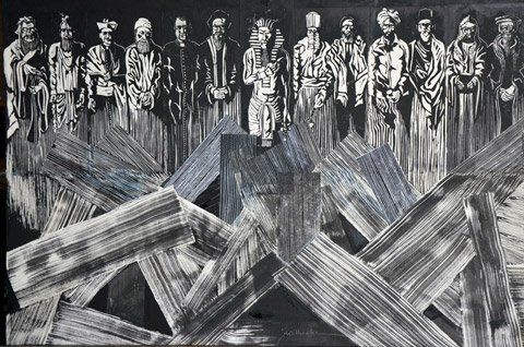 Een monochroom schilderij van figuren die in een rij staan ​​boven gestructureerde vormen die op de voorgrond zijn gelaagd.