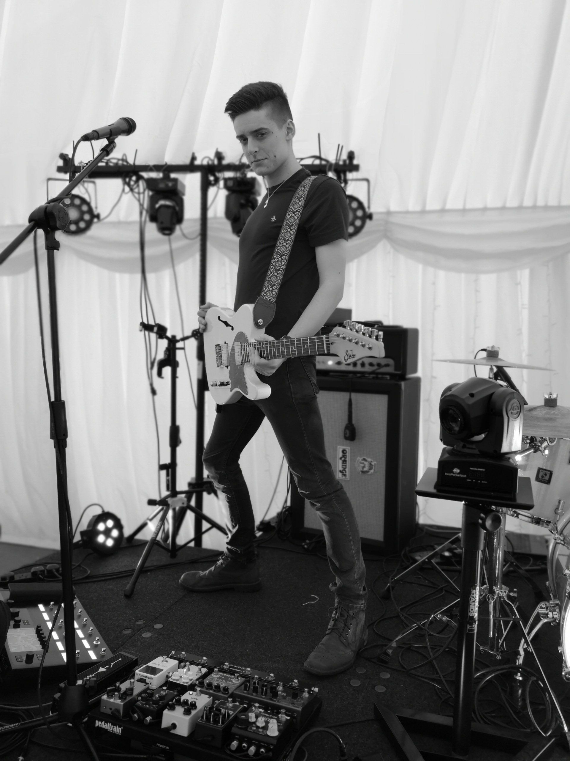 book a live band