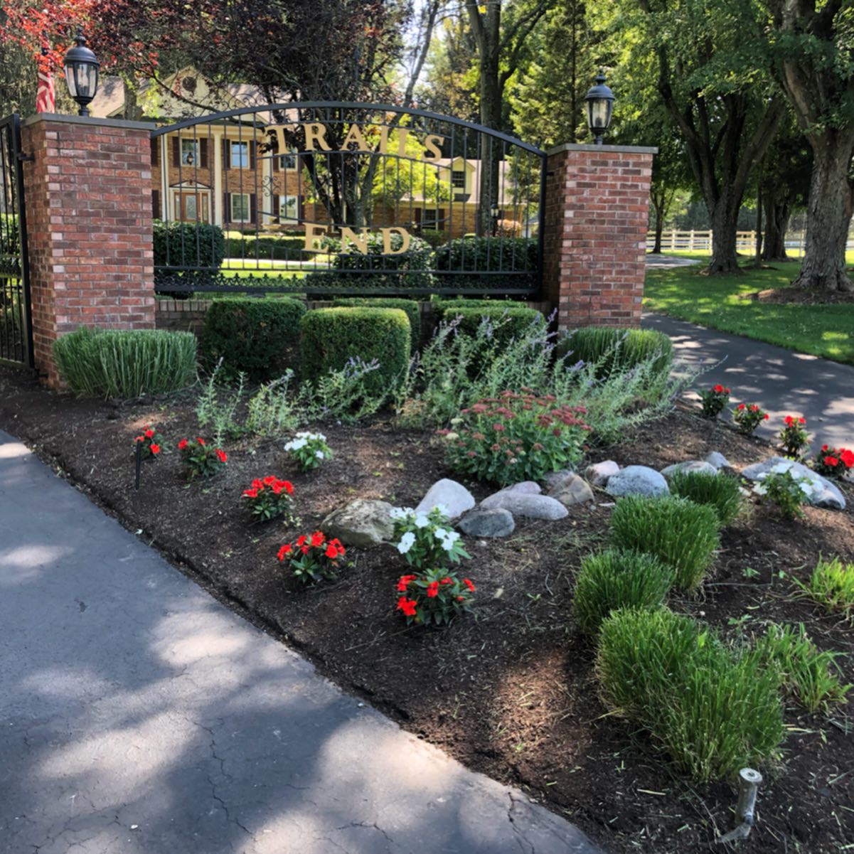 Simple Landscaping — Fairborn, Ohio — Smith’s Lawn & Landscaping Simple Landscaping — Fairborn, Ohio — Smith’s Lawn & Landscaping