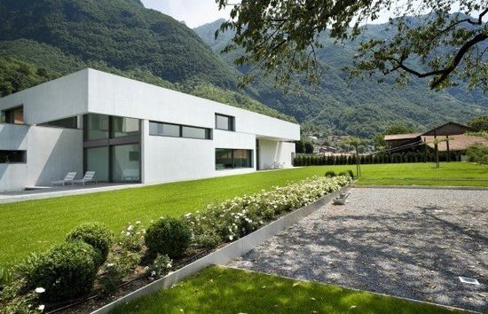 villa con giardino