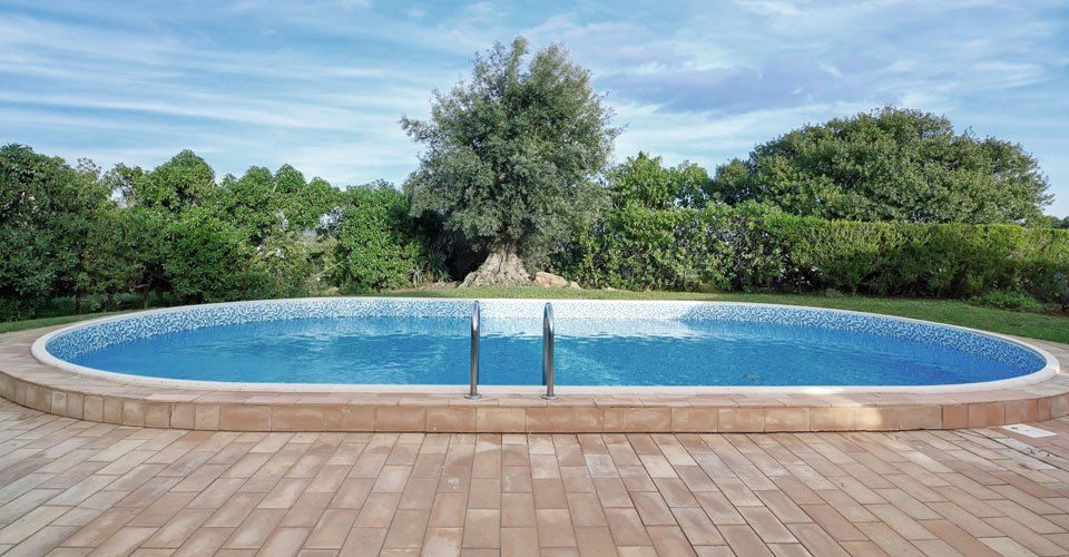 swimming pool servicing