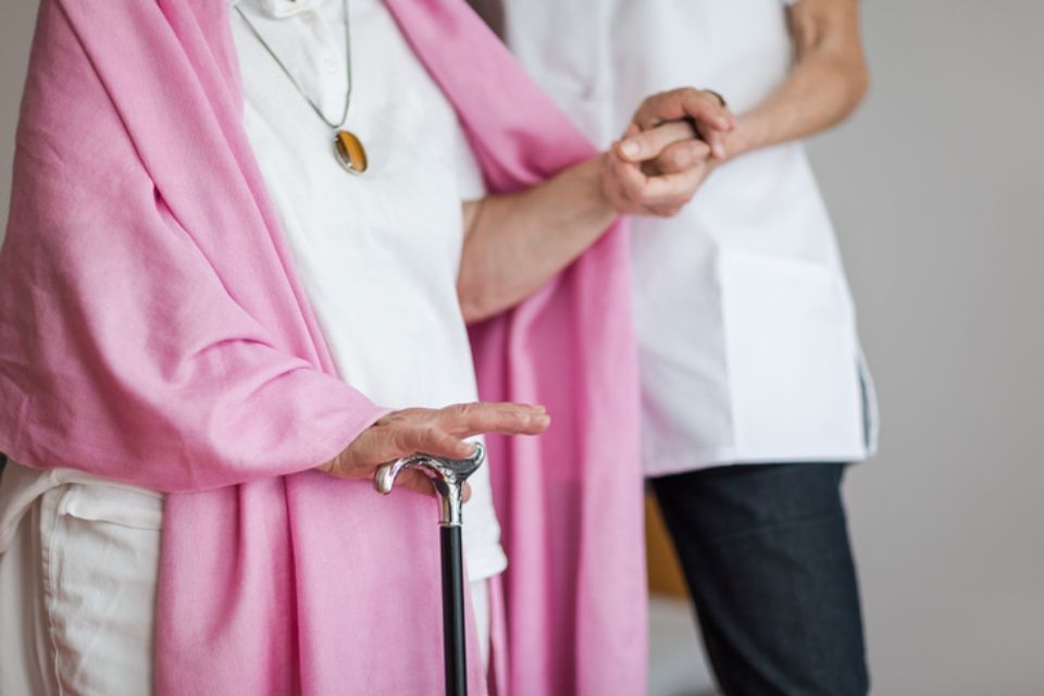Assistenza a signora anziana