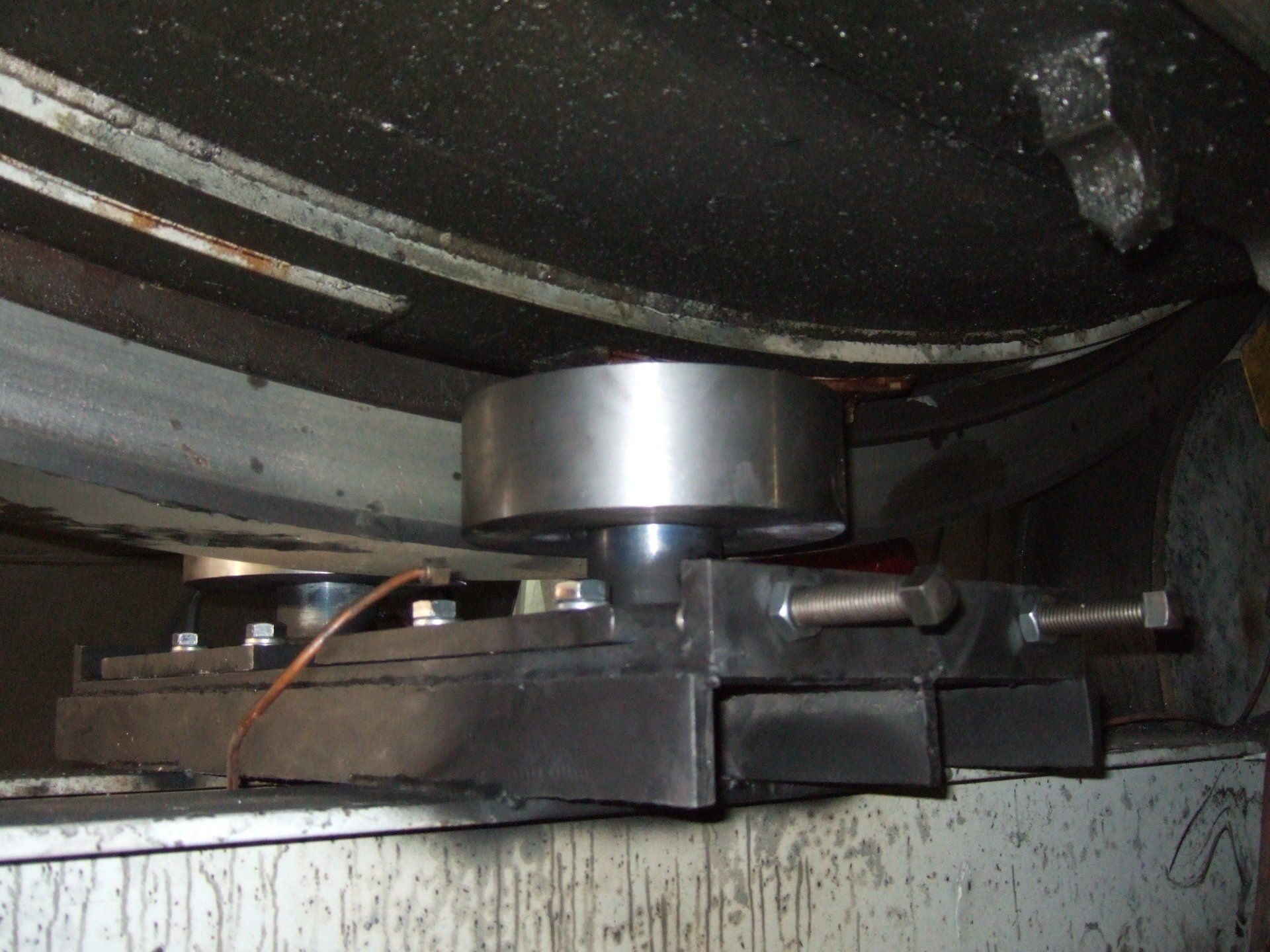 thrust roller