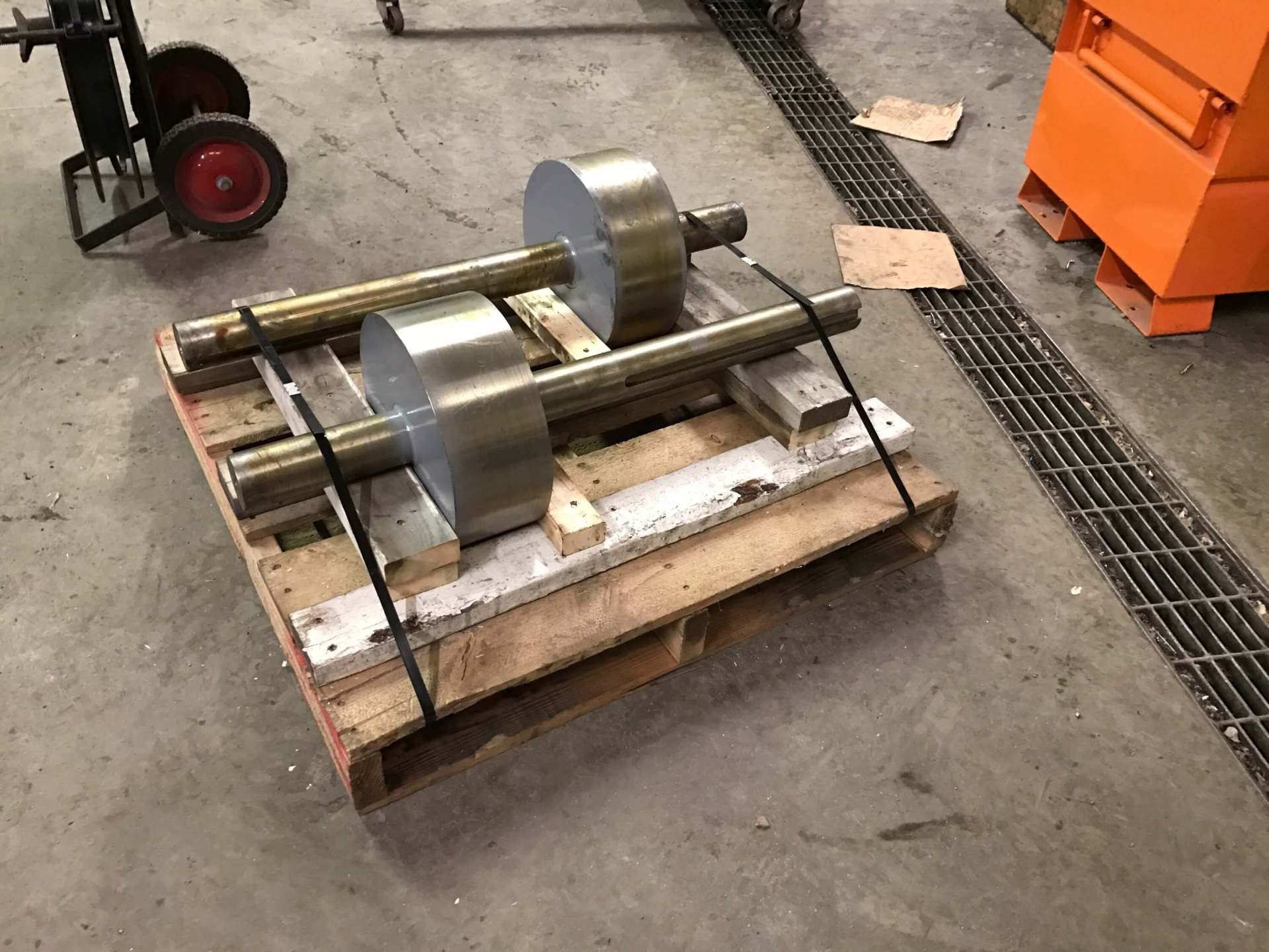 trunnions