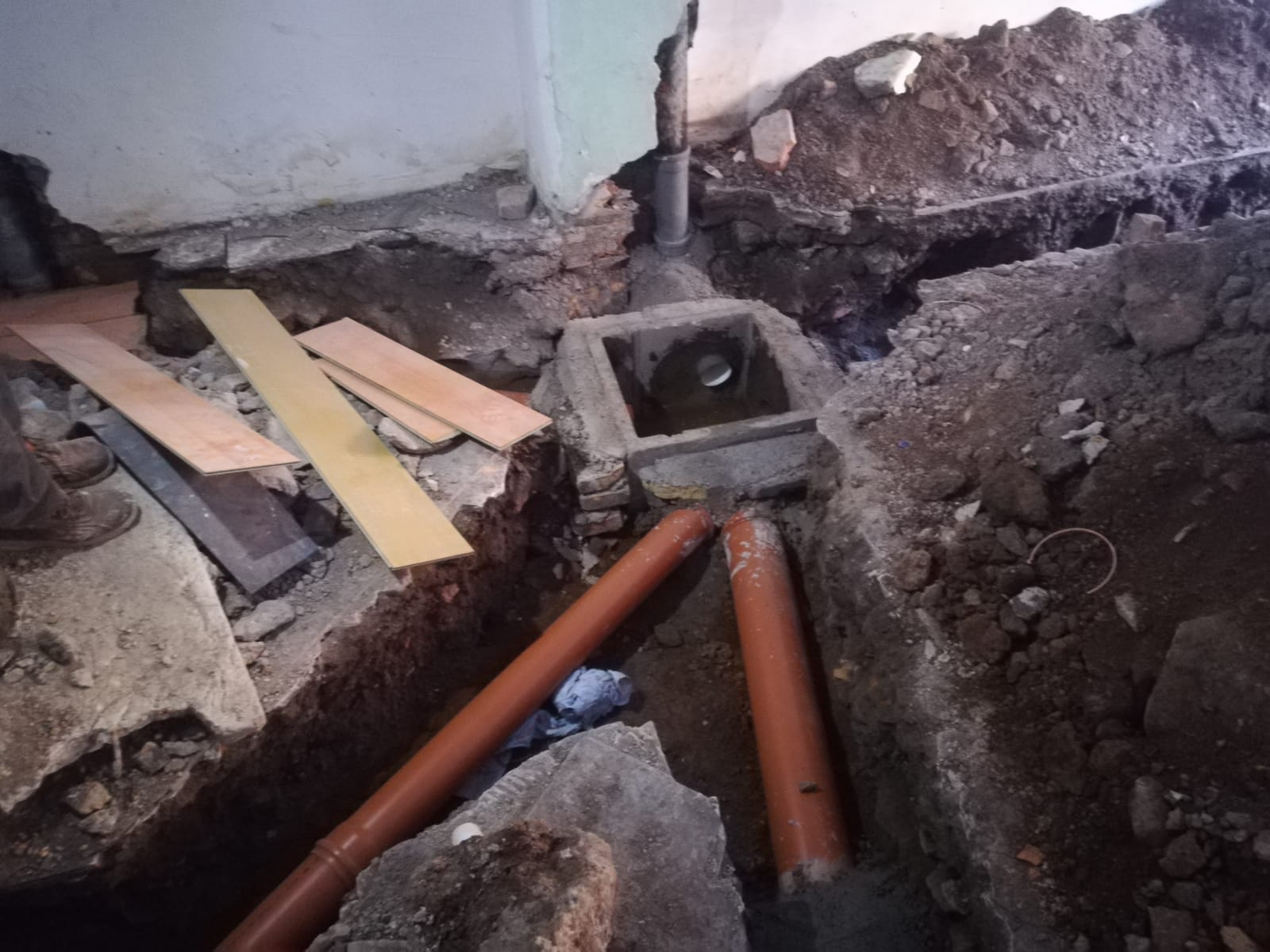 Ristrutturazione impianti fognari Roma