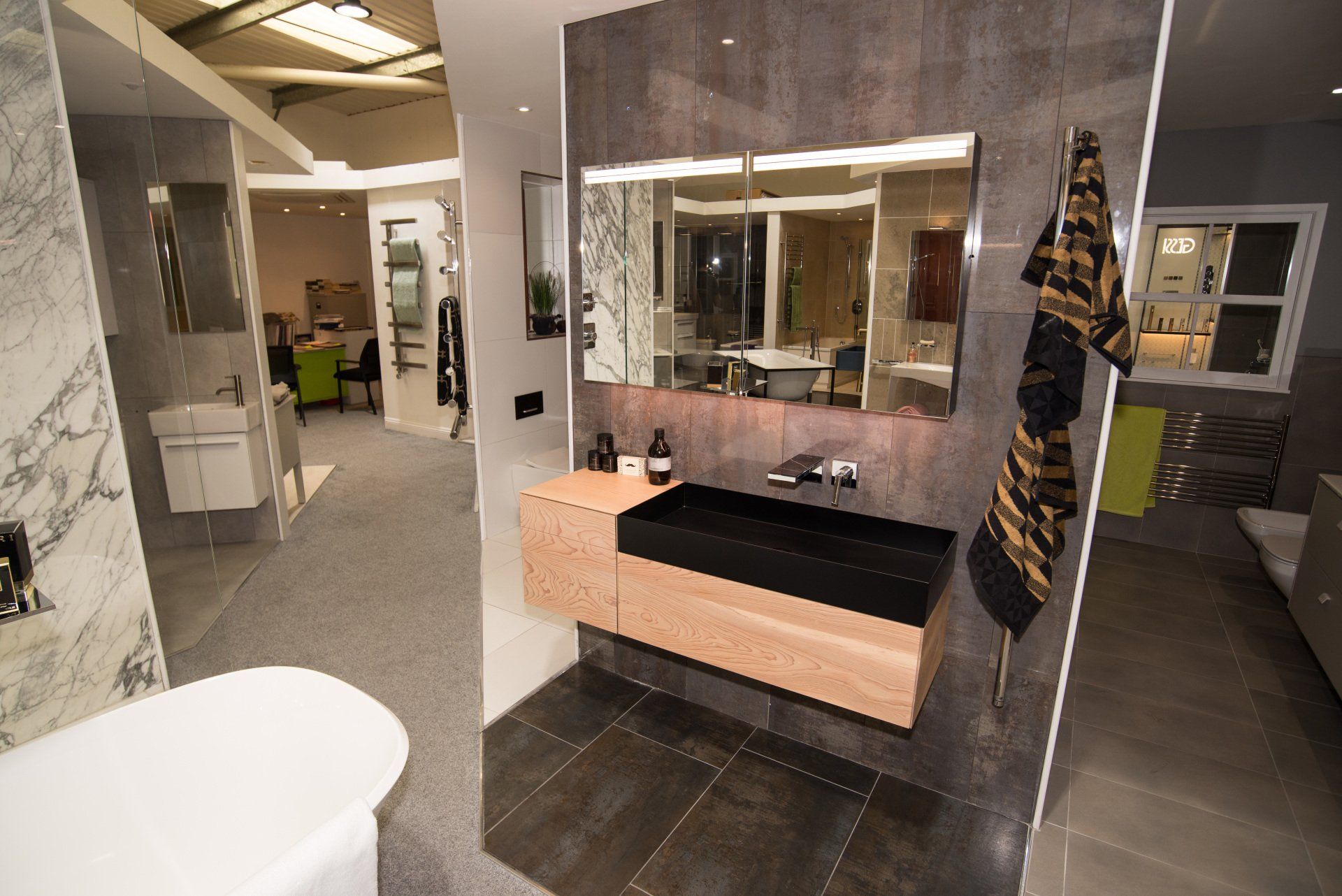 Showroom 151