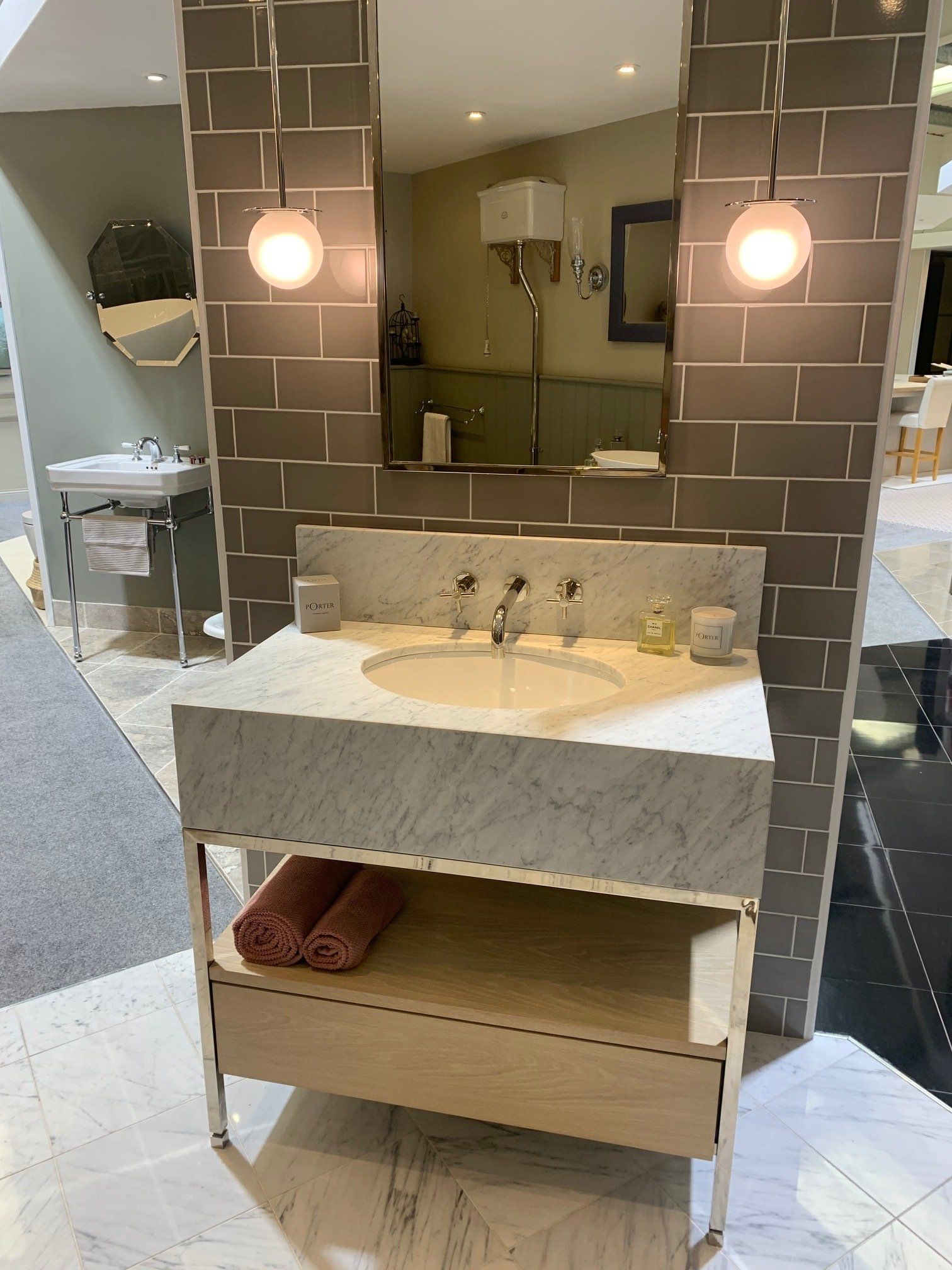 Showroom 2a
