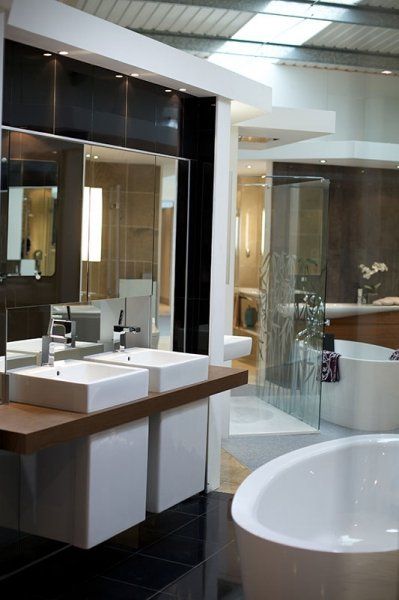 Showroom 25