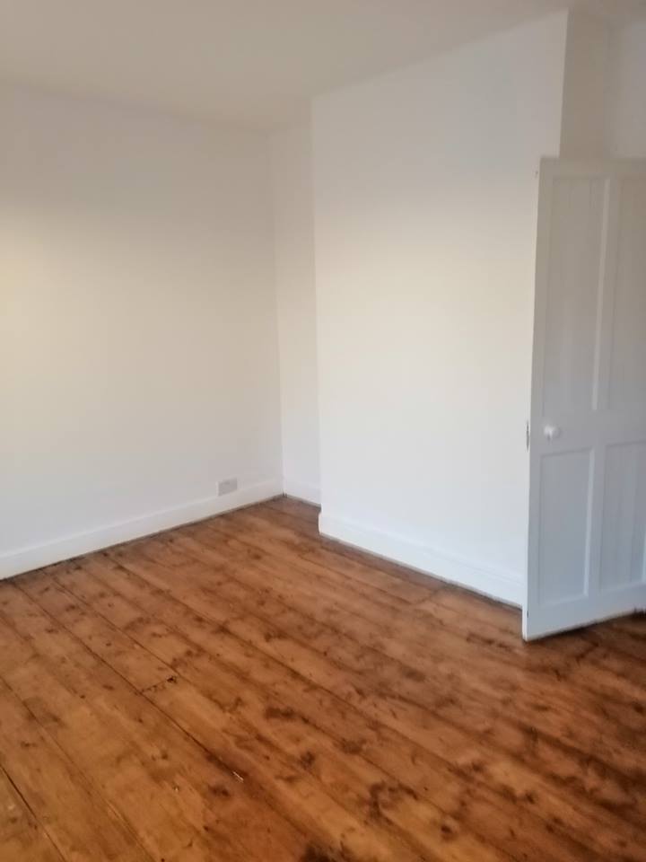 Floor Varnsihing