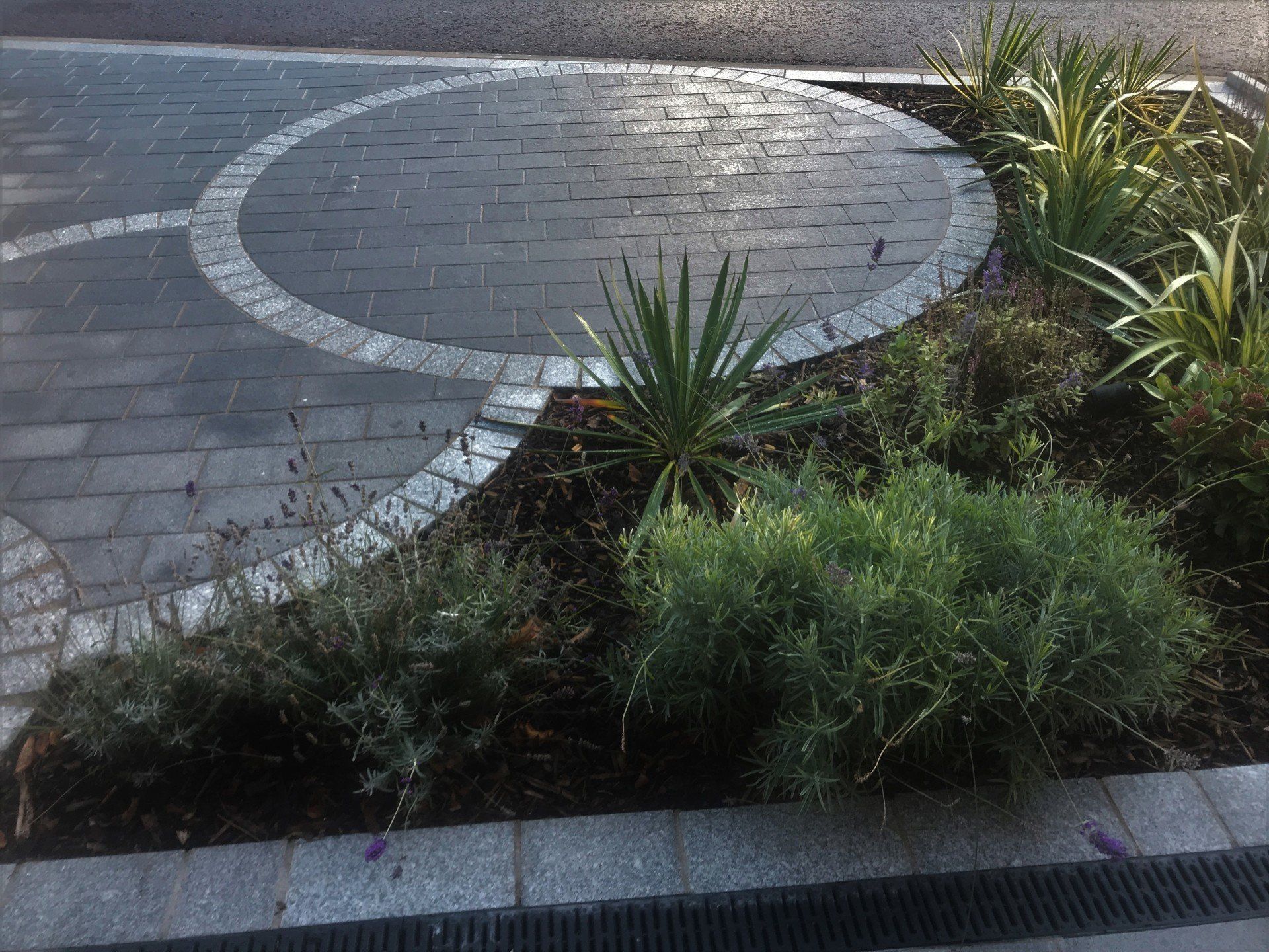 Circular pathway
