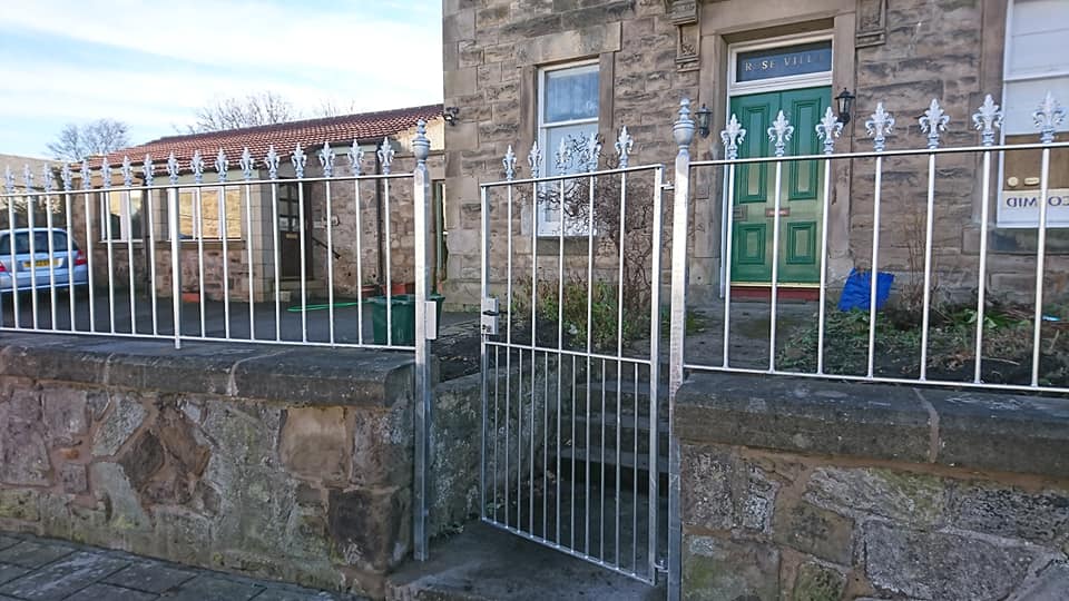 gate and fencing