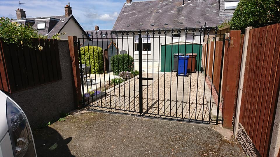 simple drive gate
