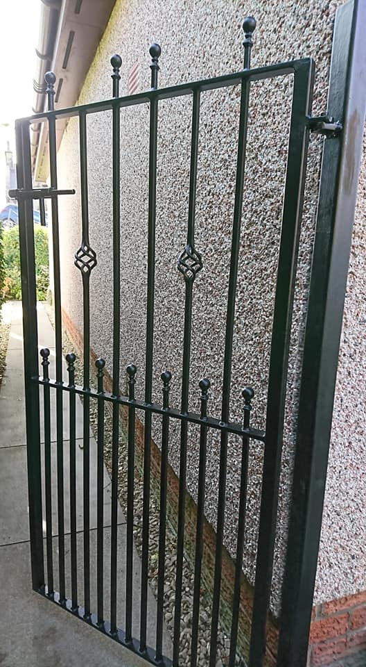 side gate